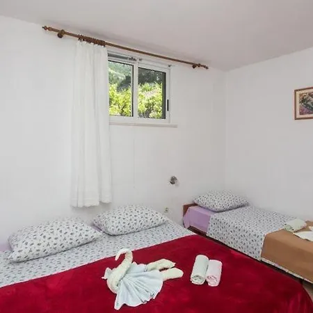 Apartment Dinga -borak - One Bedroom With Balcony And Sea View No 2 Potomje
